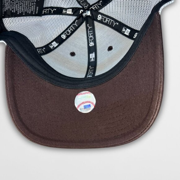 San Diego Padres New Era Stripe Trucker 9Forty Snapback Hat Brown/Yellow - Picture 5 of 7